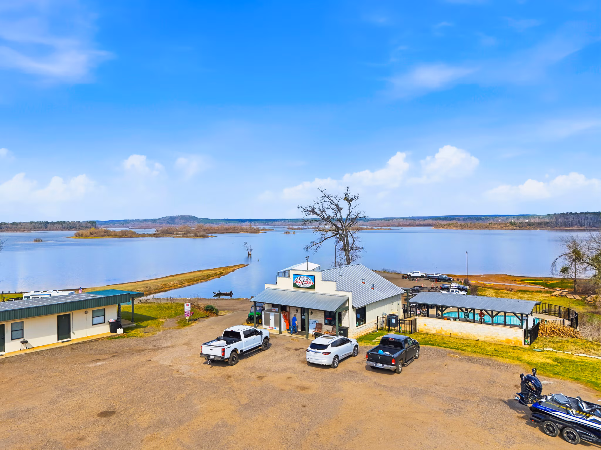 Lake O' The Pines RV Marina & Inn, 16851 State Highway 155 North, Ore City, TX